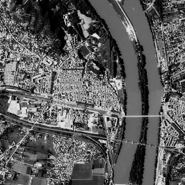 Vue aérienne de Beaucaire