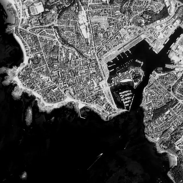 Vue aérienne de Concarneau