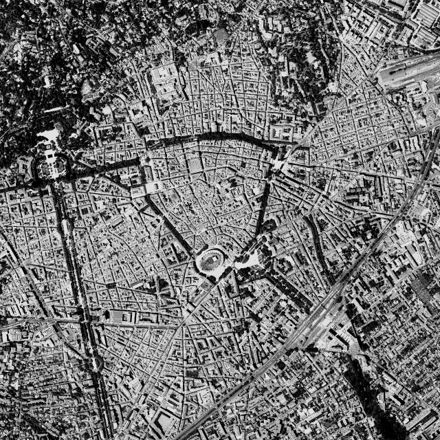 Vue aérienne de Nîmes
