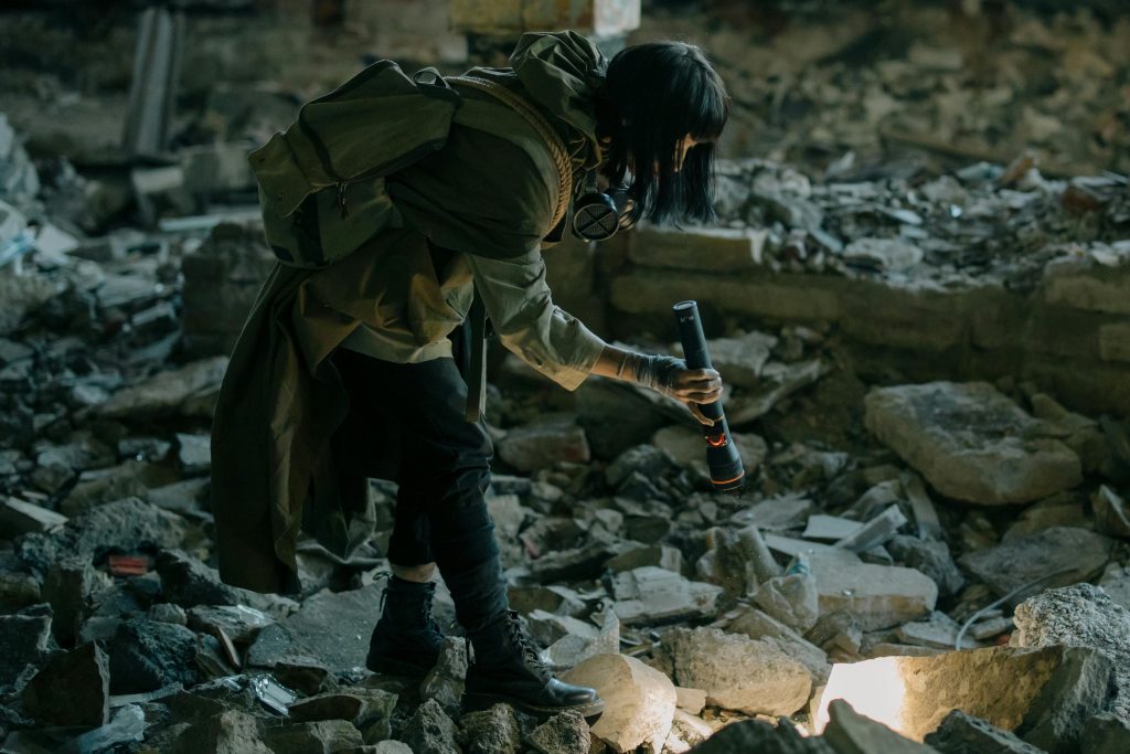 Lampe torche compacte pour l’urbex : comment choisir le bon modèle avant d’explorer